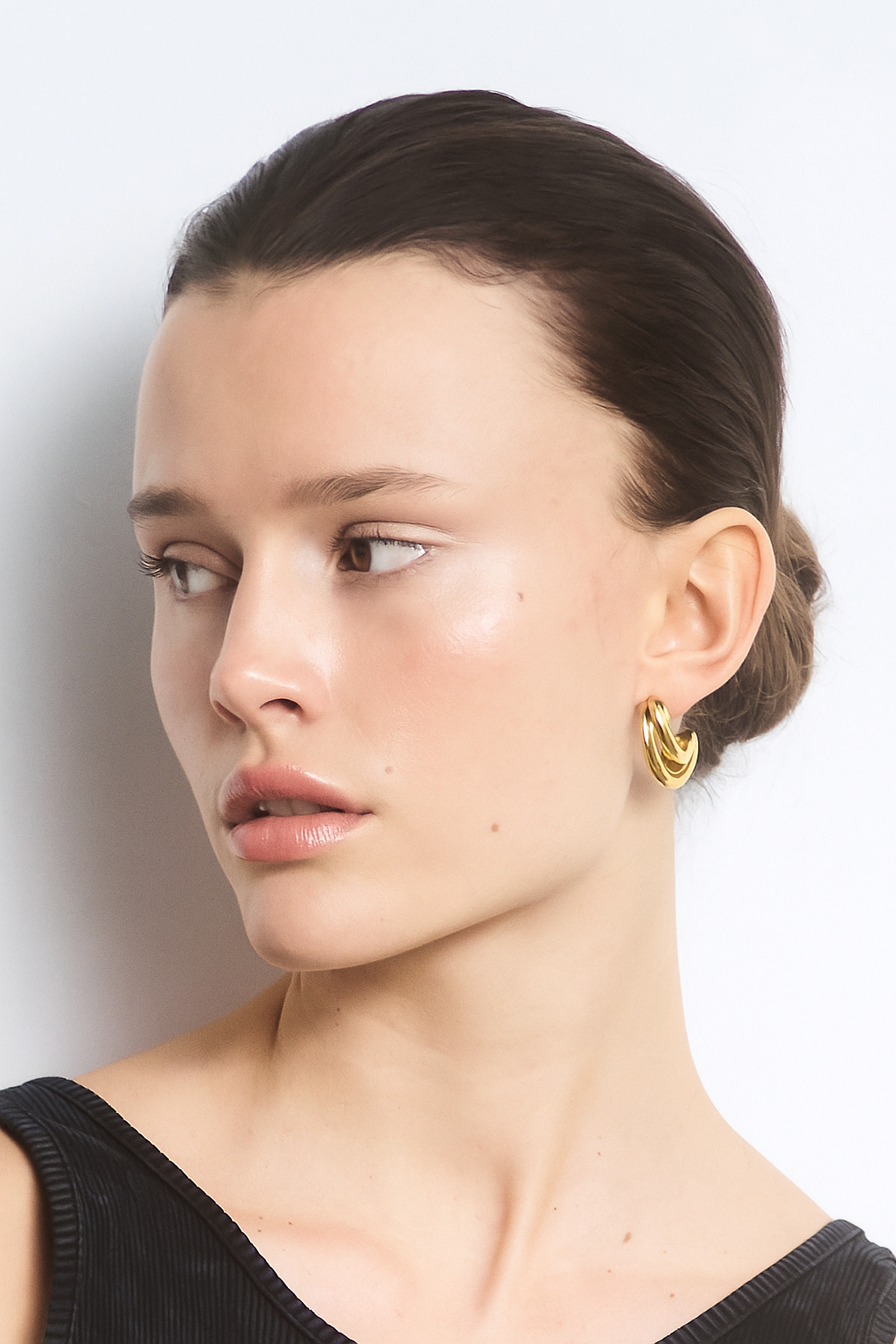 LEVA GOLD EARRINGS